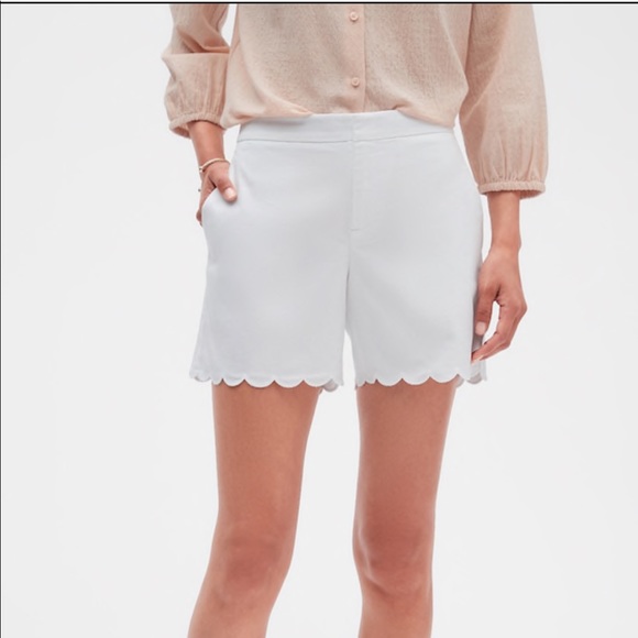Banana Republic Factory Pants - NWT Banana Republic Factory tailored pique shorts